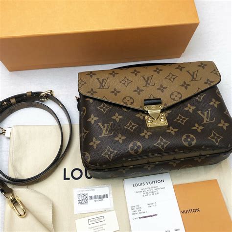 the louis vuitton pochette metis|louis vuitton reverse pochette metis.